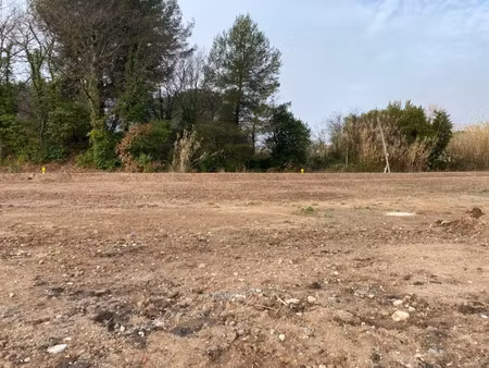vente terrain 338 m² à carnoules (83660)  150 000 €