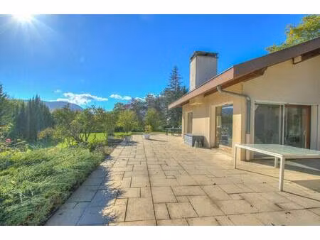 maison 4 pièces - 147m²