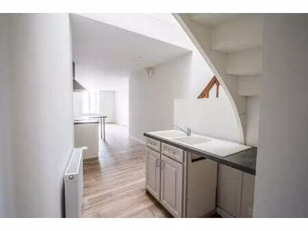 vente appartement 4 pièces à la membrolle-sur-longuenee (49770) : à vendre 4 pièces / 102m