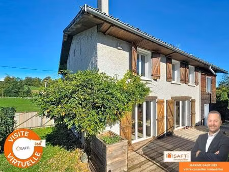 un gite ? une grande maison familiale ? tant de possibilité dans cette belle maison