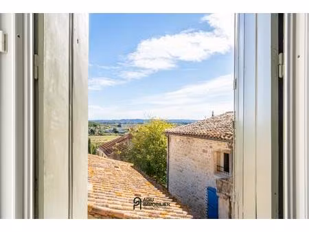 maison rénovée avec deux chambres entre uzès et avignon
