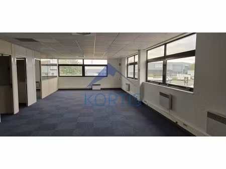 mixte activites-bureaux a louer