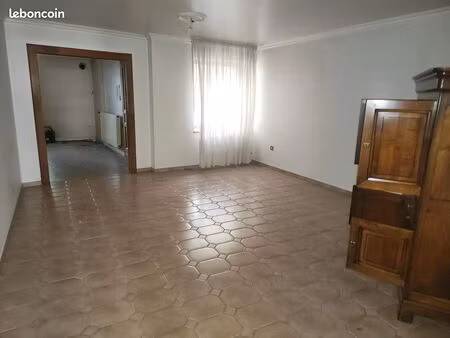 maison 8 pièces 184 m²