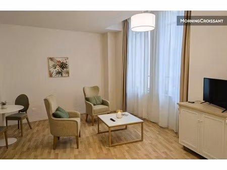 location meublée appartement 1 pièce 50 m² à chateauroux (36000)  750 €