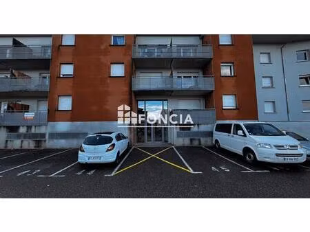 bel appartement t2 dans résidence sécurisée avec piscine