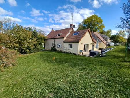 charmante maison t7 de 177m2 avec jardin à chaulgnes