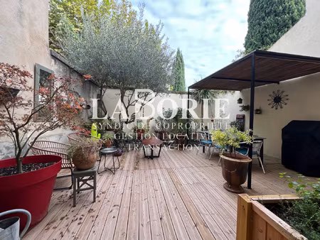 caderousse - maison 210 m2