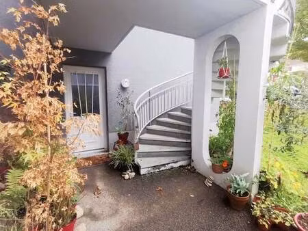 appartement avec garage et stationnement – colombier-fontaine