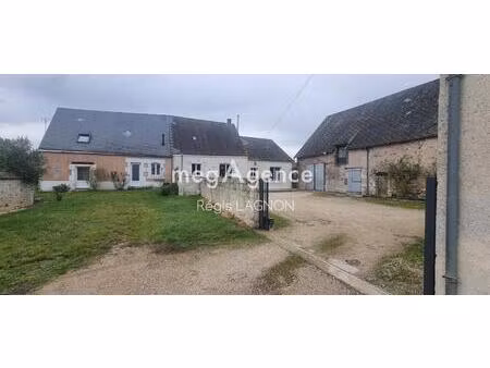 a saisir  idéal pour investisseurs et / ou résidence principale  ensemble immobilier de 16