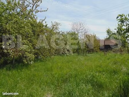 terrain 1 333 m² vitteaux