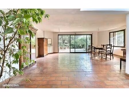 villa 9 pieces saint barnabé