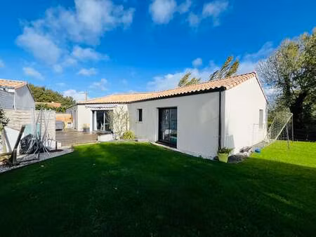 vente maison à apremont (85220) : à vendre / 137m² apremont
