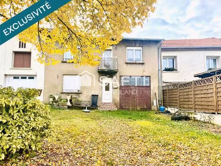 a 5 mn de boulay  maison de village d'env. 129 m2 à rénover  avec grange attenante et comb