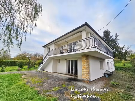 maison à vendre 8 pièces 5 chambres sur terrain de 7372 m²