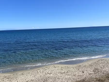 cervione :a 100 m de la plage appartement en duplex d'environ 63 m2 dans une résidence ave