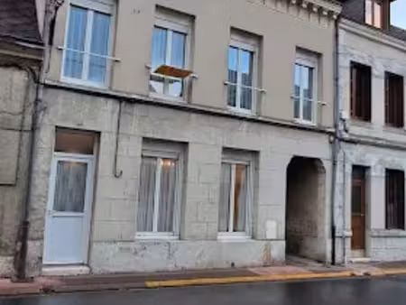 vente maison 5 pièces 132 m² à montoire-sur-le-loir (41800)  143 000 €