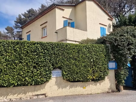 local commercial 6 pièces - 180 m²