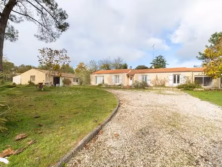 vente maison 7 pièces 170 m² à courpignac (17130)  220 920 €