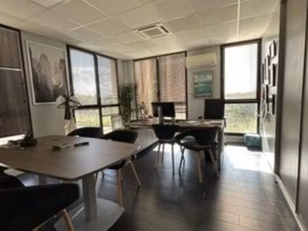 prestigieux bureau de 300 m2 en location - aix-en-provence  provence-alpes-côte d'azur