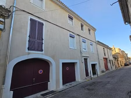 immeuble de 5 logements 30800 st gilles 330 m2