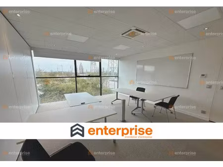 à louer - bureaux - 300m2 (divisibles) - wasquehal - ensemble sécurisé proche grands axes