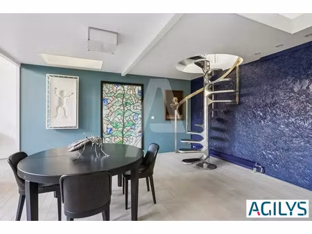 a vendre : atelier d'artiste - bureaux / maison contemporaine - bien d'exception