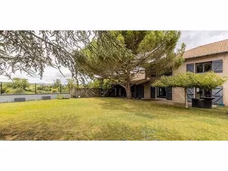 maison contemporaine avec jardin et terrasse verny (57)