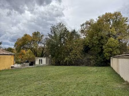 vente terrain à mirabel-et-blacons (26400) : à vendre / 895m² mirabel-et-blacons