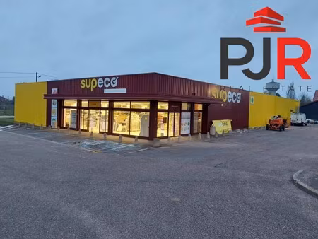 location local commercial