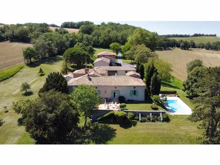 vente propriété 13 pièces 480 m² à puylaurens (81700)  978 000 €