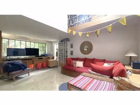 maison duplex  mitoyenne avec extérieur