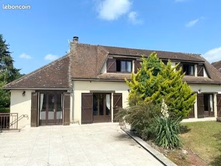 maison 6 pièces 200 m²