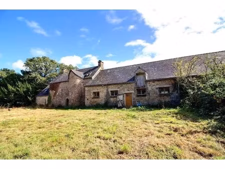 locmalo (56) - longère avec dépendances sur vaste terrain