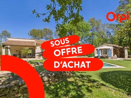 grand jardin arboré - bel espace piscine - quartier calme et résidentiel - garage -...