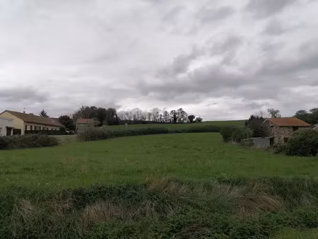 vente terrain à batir 3120 m² à moriat (63340)  68 000 €
