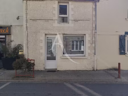 local commercial abbaretz