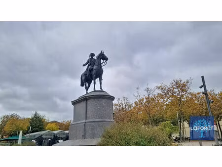 maison bourgeoise et bureaux la roche sur yon 519 m2