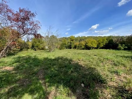 vente terrain 600 m² à carnoules (83660)  157 000 €