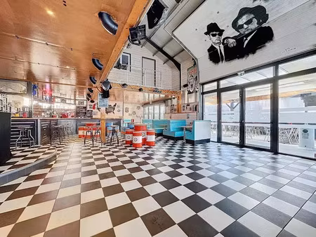 vente locaux professionnels 8 pièces 200 m² à bagnères-de-bigorre (65200)  274 000 €