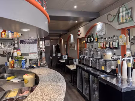 vente locaux professionnels 80 m² à provins (77160)  181 900 €