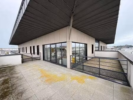 vente bureaux et commerces à saint-malo (35400) : à vendre / 439m² saint-malo