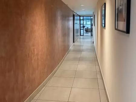 à louer bureaux de standing avec terrasse pôle d'activit