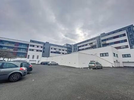 vente garage et parking à saint-brieuc (22000) : à vendre / saint-brieuc