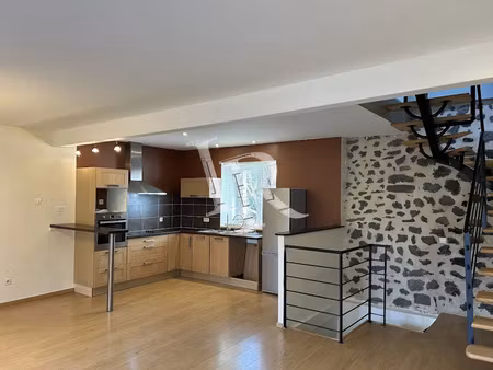 location maison 3 pièces 91 m² à espaly-saint-marcel (43000)  646 €