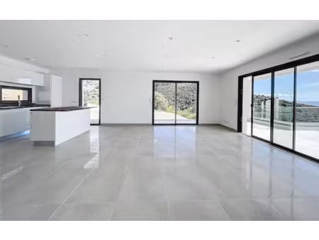 location villa 4 pièces 117 m² à appietto (20167)  2 600 €