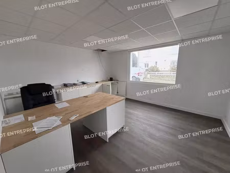 à louer / à vendre - locaux d'activites - 495 m² - landivisiau