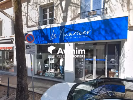 a louer local commercial 72m2 / quartier ile verte
