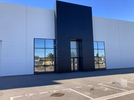 montelimar nord  local profesionnel 278 m2
