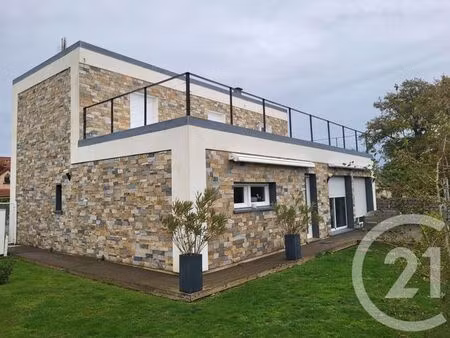 maison à vendre - 5 pièces - 153 24 m2 - boussac - 23 - limousin