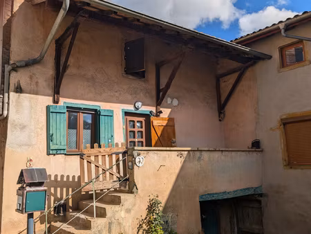 maison de village pleine de charme au coeur d'ancy